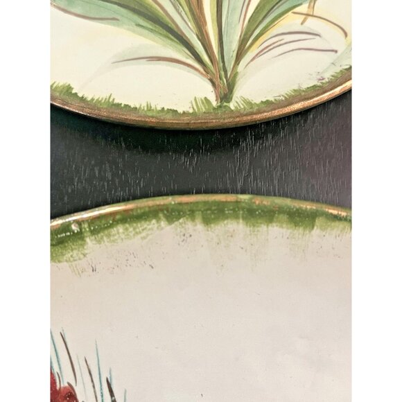 Vtg Decorative Plates Italy Hand Painted Floral Set of 2 10" & 7 " Wall Hangings - Picture 10 of 15